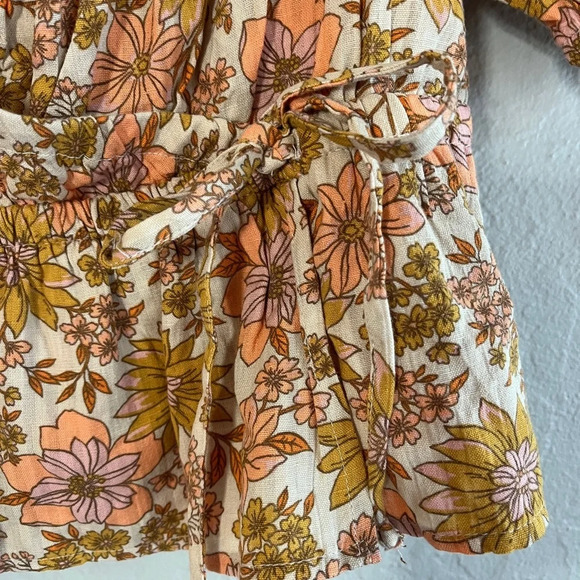 American Eagle Outfitters Floral Blouse in Yellow and Pink - Picture 9 of 9